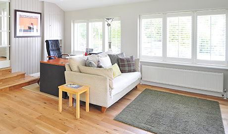 實(shí)木地板的維護(hù)保養(yǎng)有什么秘訣